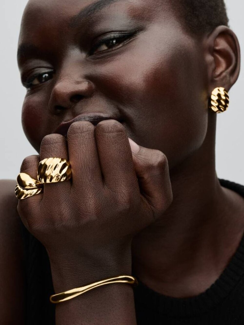 Pandora Rippled Statement Ring - Picture 5 of 5